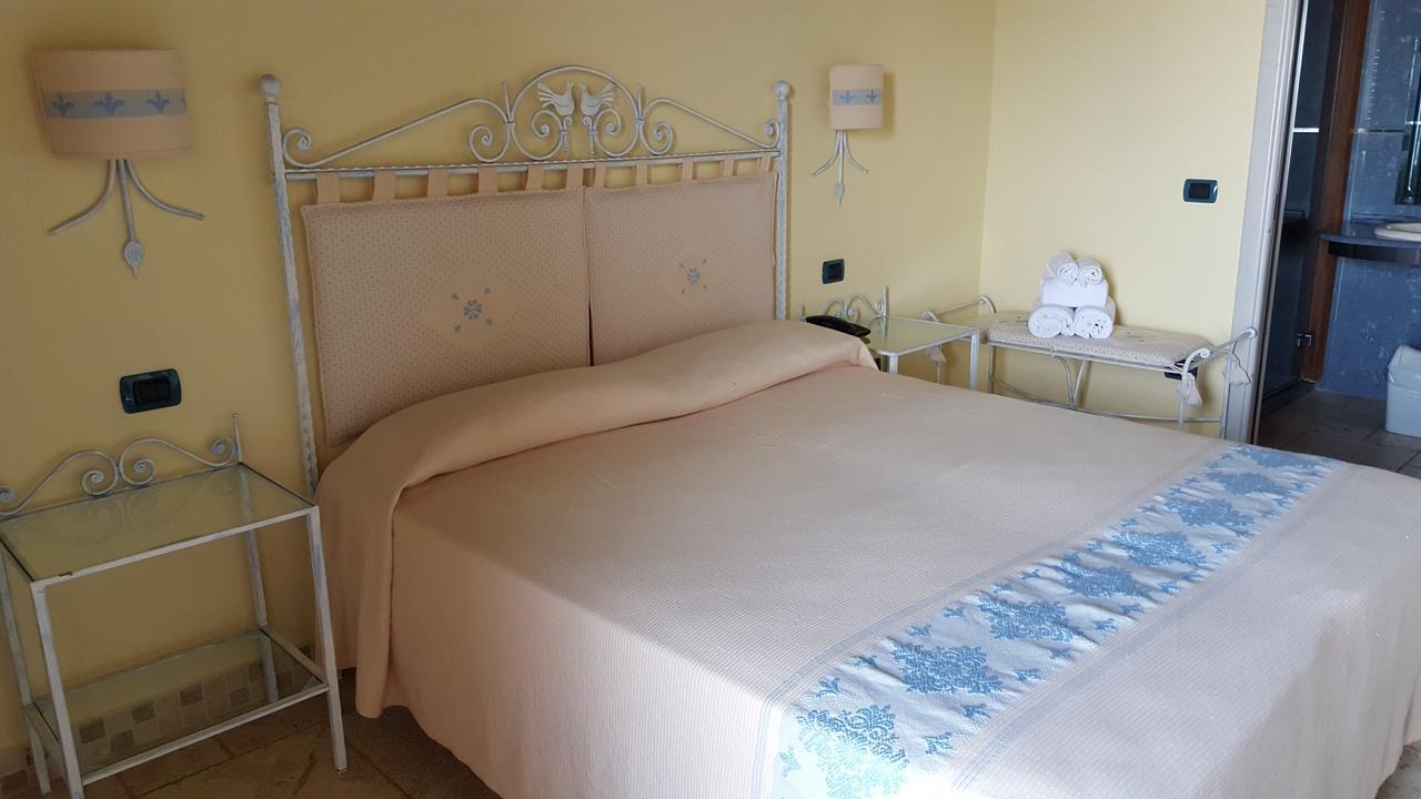 Portu Maga Hotel Corsaro Nero מראה חיצוני תמונה